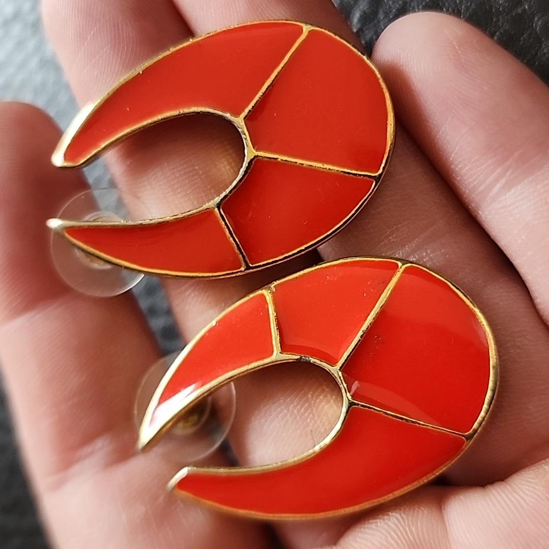 Vtg Earrings